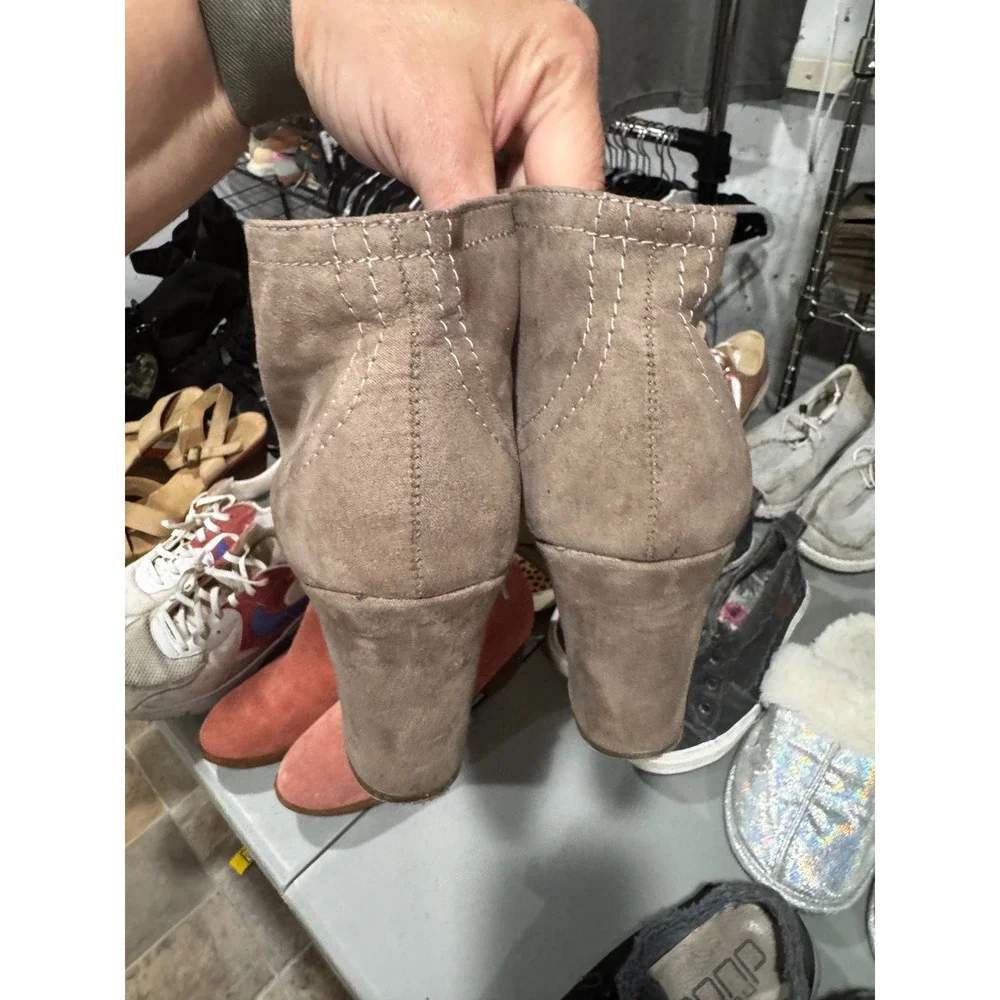 Arizona Lexie Women Taupe Lace Up Wedge Ankle Booties 037-8045 Brown 7M